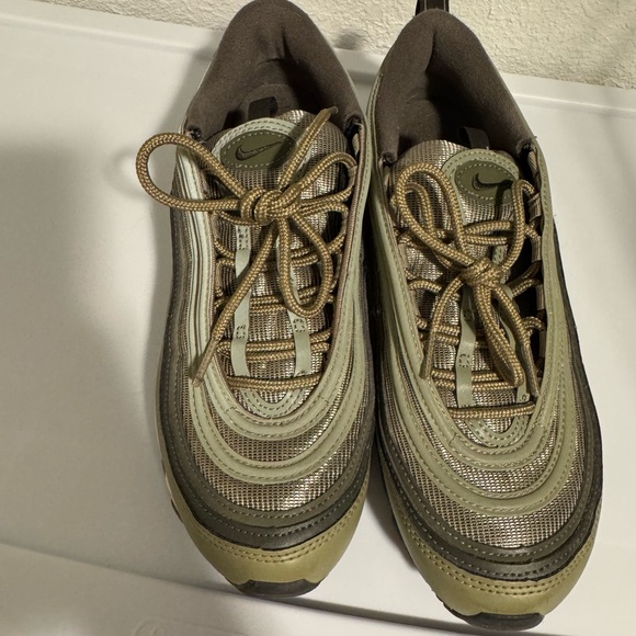 Forest green Nike Air Max’s - Picture 2 of 4